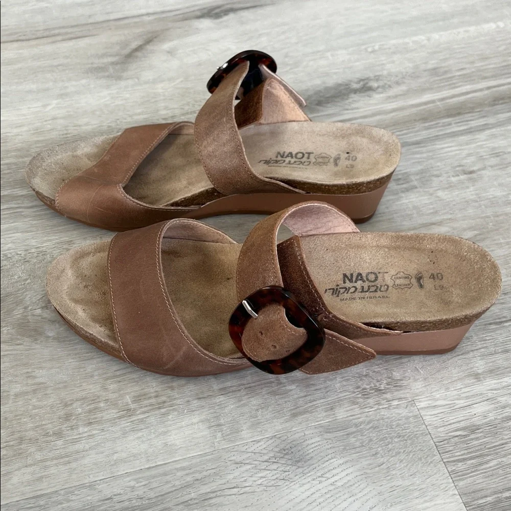 Naot Kingdom Wedge Sandal Shoes Nubuck Leather Metallic Comfort Support Women 40
